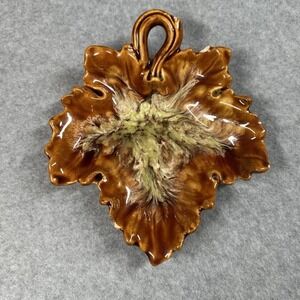 Vintage USA‎ Pottery Maple Leaf Wall Pocket Brown Drip Glaze NOTE